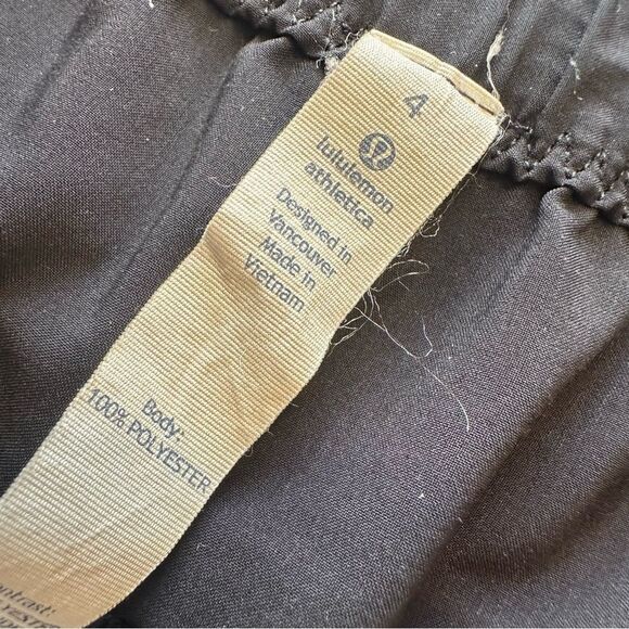 Lululemon Spring Break Away cuffed Linerless drawstring Shorts black size 4 - Picture 7 of 8